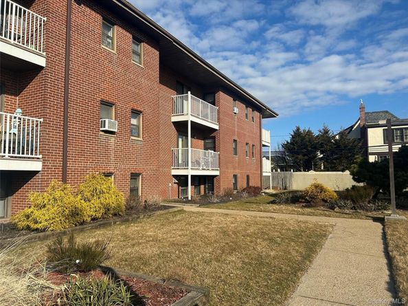 475 W Broadway B2, Long Beach NY 11561