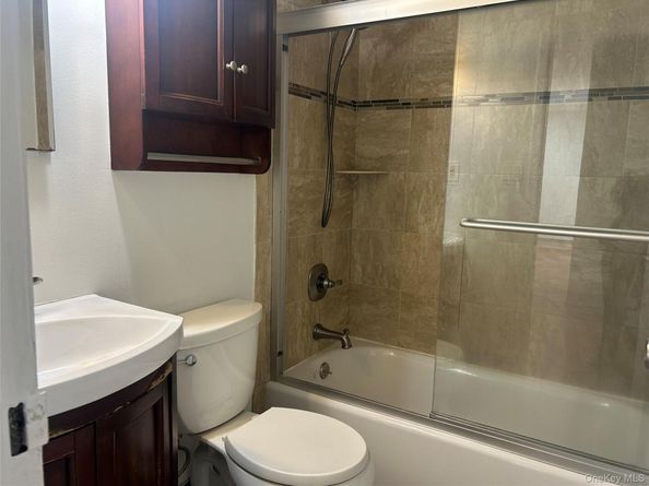 475 W Broadway B2, Long Beach NY 11561