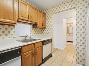24 Carhart Avenue 210, White Plains NY 10605