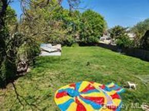 35 Mulford Place, Hempstead NY 11550