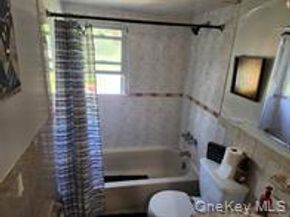 35 Mulford Place, Hempstead NY 11550