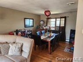 35 Mulford Place, Hempstead NY 11550