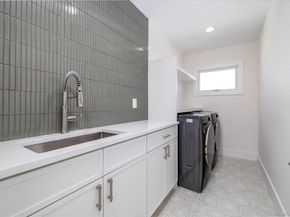 8 Van Cott Place, North Bellmore NY 11710