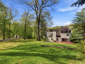 5 Elizabeth Court, Briarcliff Manor NY 10510