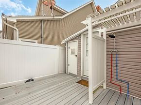 195 Oceanview, Long Beach NY 11561