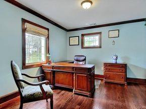 15 Hilltop Drive, Manhasset NY 11030