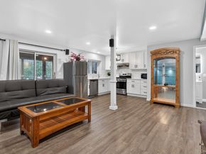 9 Oxford Court, Wheatley Heights NY 11798