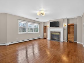 9 Oxford Court, Wheatley Heights NY 11798