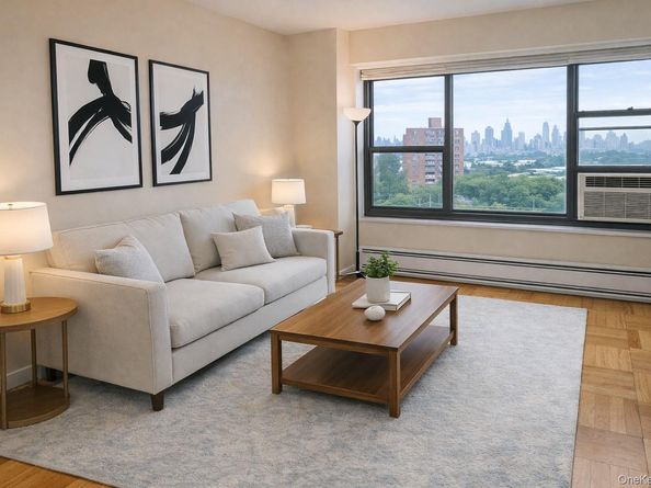 21-20 33rd Road 10B, Astoria NY 11106