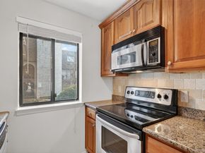 89 N Broadway 213, White Plains NY 10603