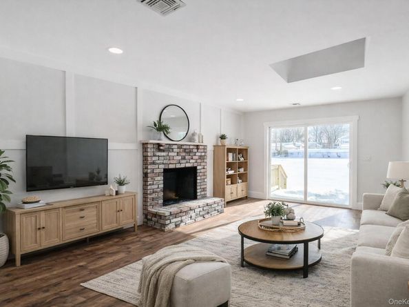 36 Brian Street, Holbrook NY 11741