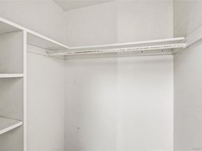 19 Newbrook 19, Bay Shore NY 11706