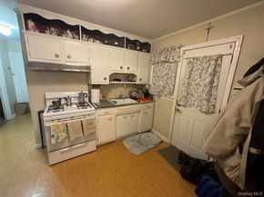 219-43 113th Avenue, Queens Village NY 11429