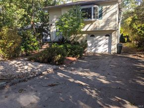 215 Lakeside Trail, Ridge NY 11961