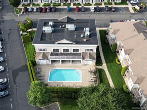 218 Willow Lane, Valley Stream NY 11580