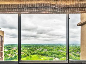 269-10 Grand Central Parkway 32P, Floral Park NY 11005