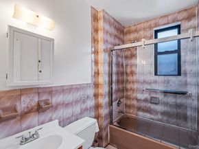 155-17 Sanford Ave E, Flushing NY 11355