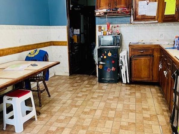 10214 85th Drive, Richmond Hill North NY 11418