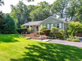 2 Meadowlark Lane, Huntington NY 11743
