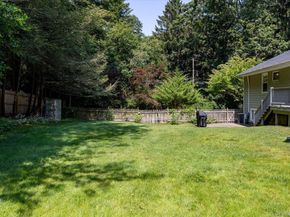 2 Meadowlark Lane, Huntington NY 11743