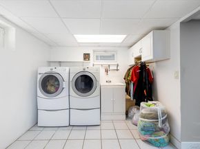 2 Meadowlark Lane, Huntington NY 11743