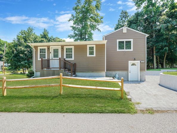 25 Cherry Lane, Wading River NY 11792