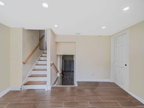 25 Cherry Lane, Wading River NY 11792