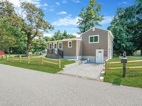 25 Cherry Lane, Wading River NY 11792