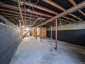 2711 Connecticut Avenue, Medford NY 11763