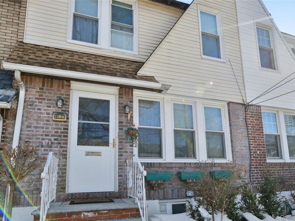 6537 77th Place, Middle Village NY 11379