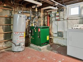 6537 77th Place, Middle Village NY 11379