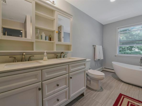 27 Upper Sheep Pasture Road, East Setauket NY 11733