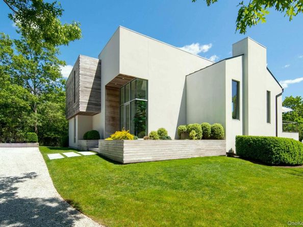 94 Tanager Lane, Water Mill NY 11976