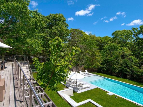94 Tanager Lane, Water Mill NY 11976