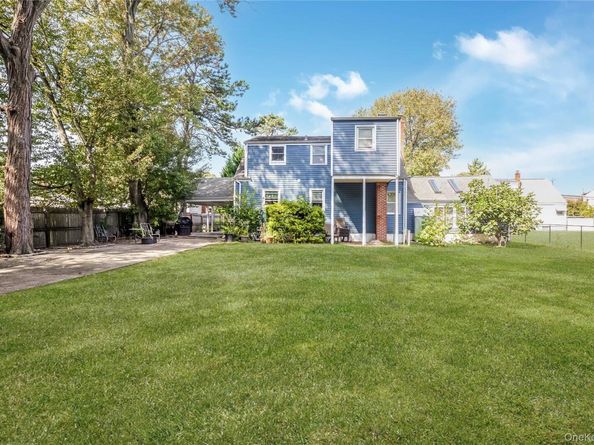 35 Forest Avenue, West Babylon NY 11704