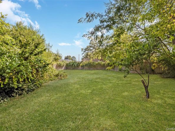 35 Forest Avenue, West Babylon NY 11704