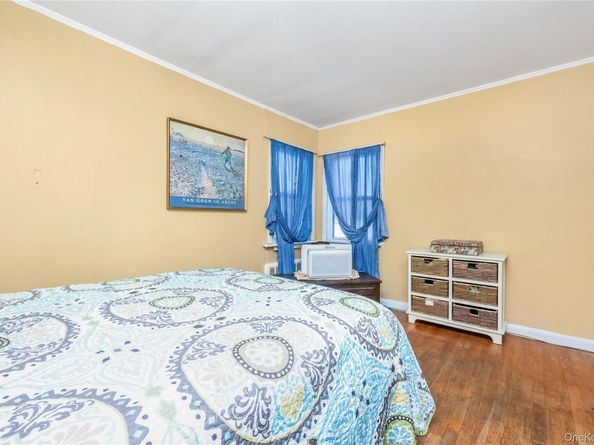35 Forest Avenue, West Babylon NY 11704