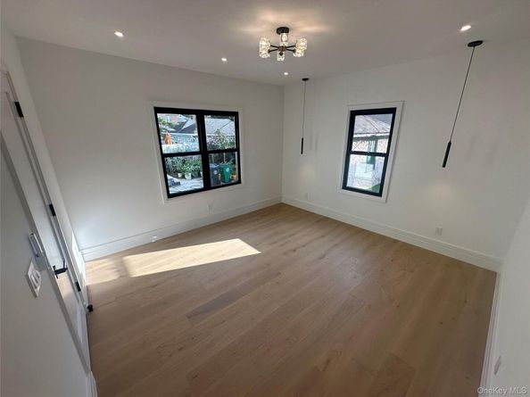 1725 Hone Avenue, Bronx NY 10461