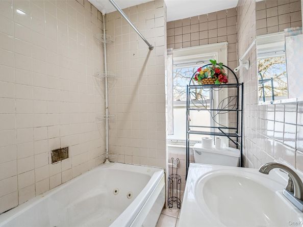 8951 121st Street, Richmond Hill NY 11418