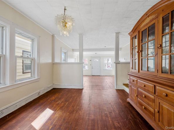 8951 121st Street, Richmond Hill NY 11418