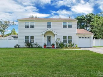 21 Apple Blossom Lane