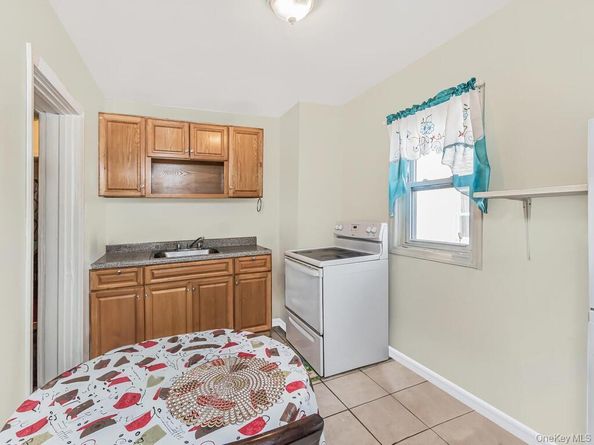 4450 Hill Avenue, Bronx NY 10466
