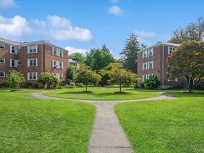737 N Broadway 2D, Hastings-on-Hudson NY 10706