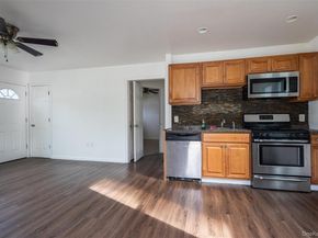 457 N Monroe Avenue, Lindenhurst NY 11757