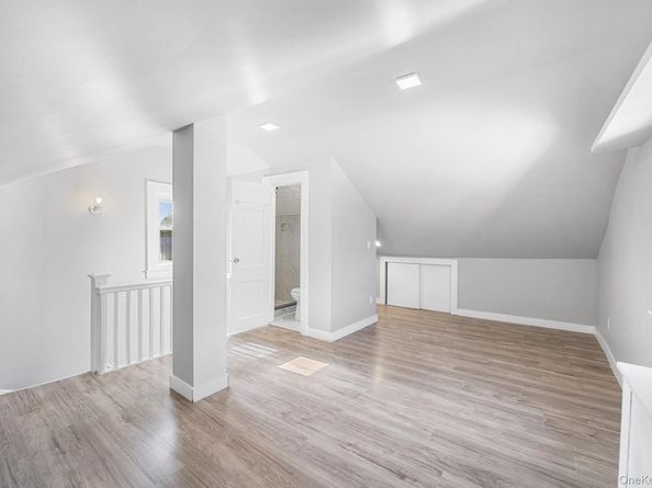 15044 87th Road, Briarwood NY 11432