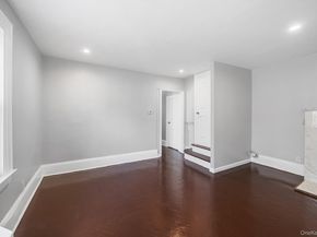 15044 87th Road, Briarwood NY 11432