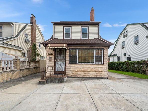 15044 87th Road, Briarwood NY 11432