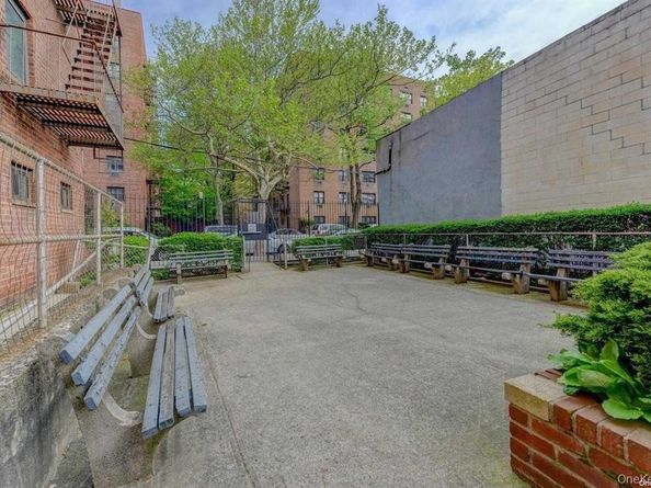 99-10 60th Avenue 2L, Corona NY 11368