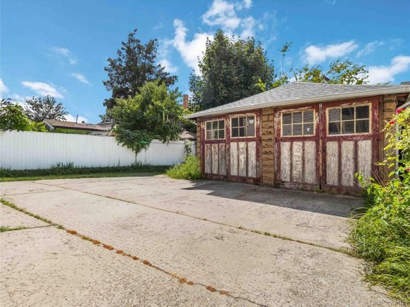 91-16 115th street, Richmond Hill NY 11418