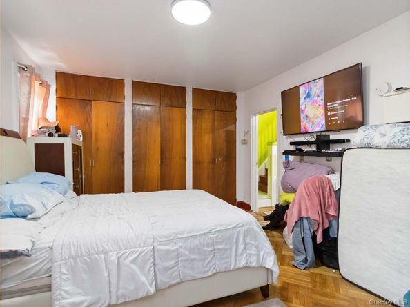 91-16 115th street, Richmond Hill NY 11418